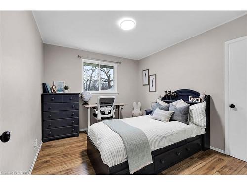 24 Brant Avenue, St. Thomas, ON - Indoor Photo Showing Bedroom