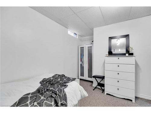 24 Brant Avenue, St. Thomas, ON - Indoor Photo Showing Bedroom