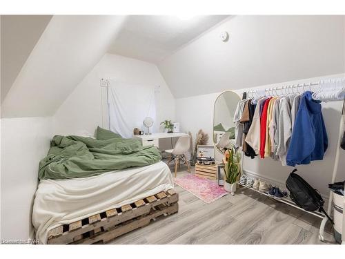960 Richmond Street, London, ON - Indoor Photo Showing Bedroom