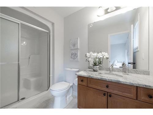 44 Forest Grove Crescent, Dorchester, ON - Indoor Photo Showing Bathroom