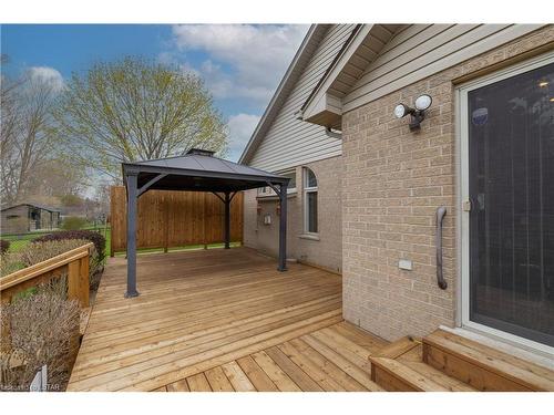 44 Forest Grove Crescent, Dorchester, ON - Outdoor With Deck Patio Veranda With Exterior