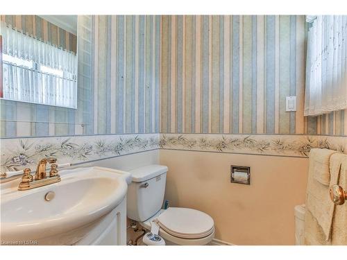 14 Montclair Avenue, London, ON - Indoor Photo Showing Bathroom