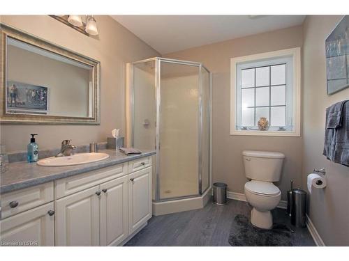 322 Wyldwood Lane, Grand Bend, ON - Indoor Photo Showing Bathroom