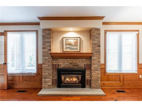 5 Sports Field Crescent, London, ON - Indoor Photo Showing Living Room With Fireplace