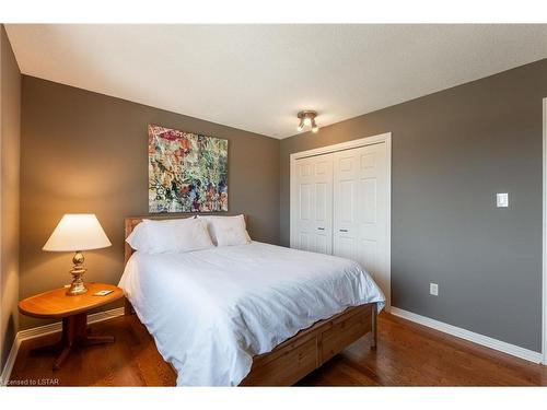 5 Sports Field Crescent, London, ON - Indoor Photo Showing Bedroom