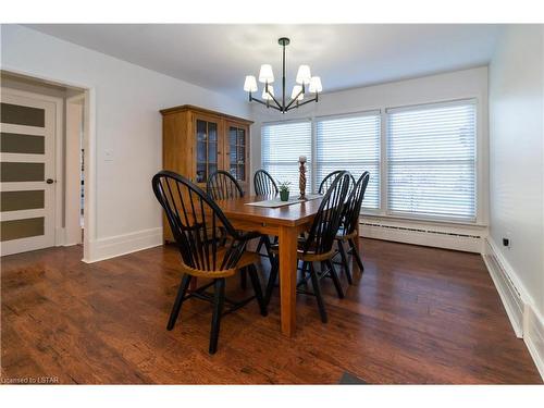 785 Riverside Drive, London, ON - Indoor Photo Showing Dining Room