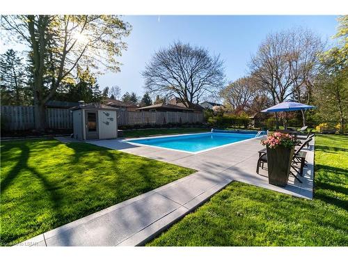 785 Riverside Drive, London, ON - Outdoor With In Ground Pool With Backyard