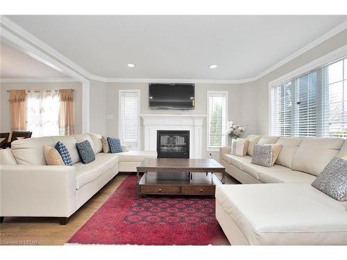 1233 Smithson Court, London, ON - Indoor Photo Showing Living Room With Fireplace