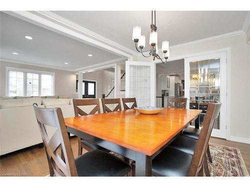 1233 Smithson Court, London, ON - Indoor Photo Showing Dining Room