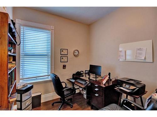 16 Kitchener Avenue, London, ON - Indoor Photo Showing Office