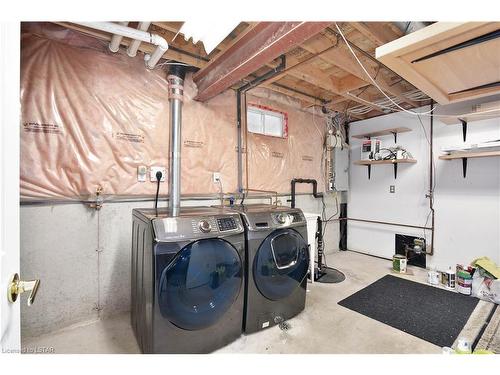 2736 Hutchinson Court, London, ON - Indoor Photo Showing Laundry Room