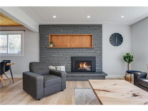 1098 Nashua Avenue, London, ON - Indoor Photo Showing Living Room With Fireplace