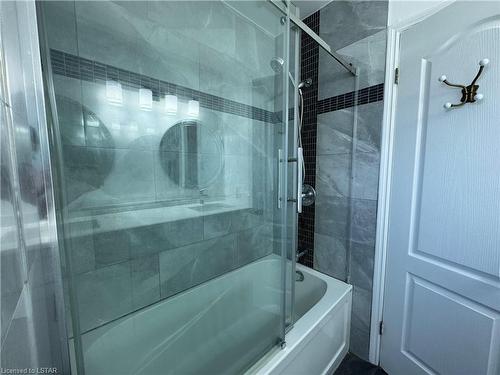 279 Conway Drive, London, ON - Indoor Photo Showing Bathroom