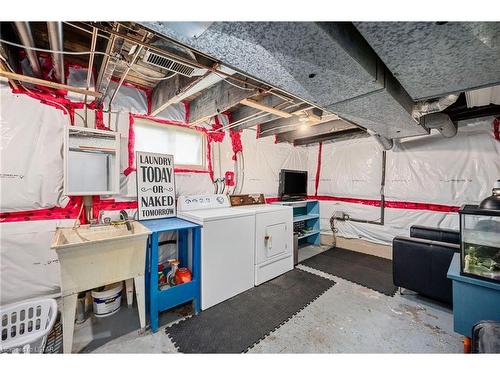 129 Highbury Avenue, London, ON - Indoor Photo Showing Laundry Room