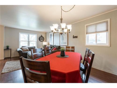 174 Portsmouth Crescent, London, ON - Indoor Photo Showing Dining Room