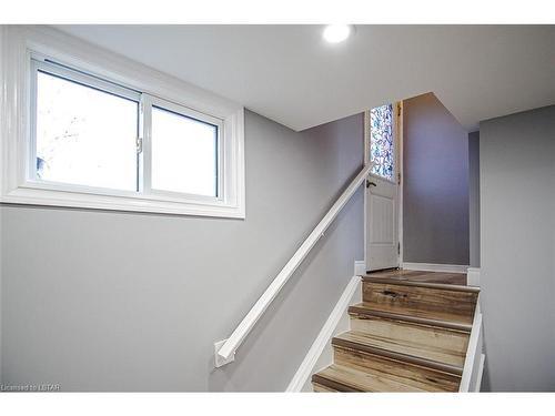 337 Fairview Avenue, London, ON - Indoor Photo Showing Other Room
