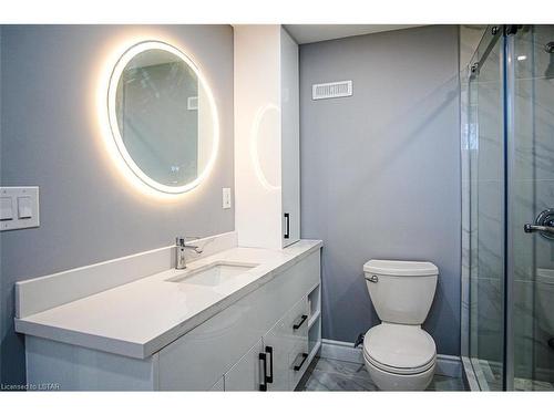 337 Fairview Avenue, London, ON - Indoor Photo Showing Bathroom