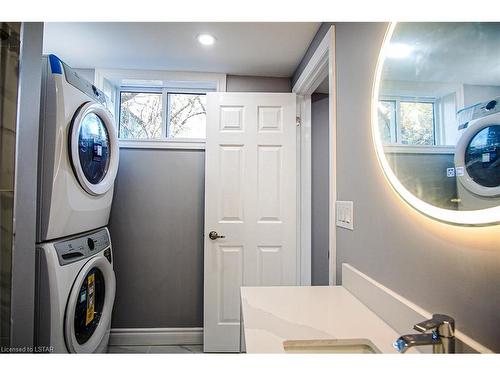 337 Fairview Avenue, London, ON - Indoor Photo Showing Laundry Room