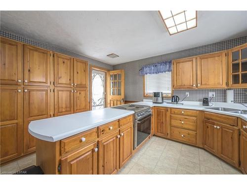 38814 Talbot Line, St. Thomas, ON - Indoor Photo Showing Kitchen With Double Sink
