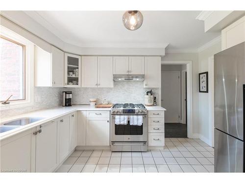 64 Sherwood Avenue, London, ON - Indoor Photo Showing Kitchen With Stainless Steel Kitchen With Double Sink With Upgraded Kitchen