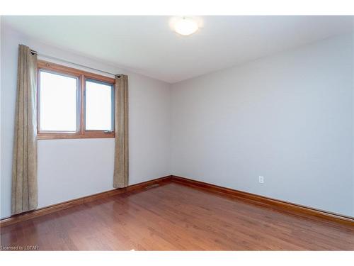 9806 Tower Line Road, Central Elgin (Munic), ON - Indoor Photo Showing Other Room