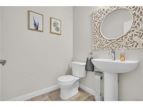 73-2040 Shore Road, London, ON - Indoor Photo Showing Bathroom