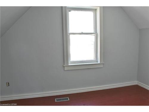 21 Miller Street, St. Thomas, ON - Indoor Photo Showing Other Room
