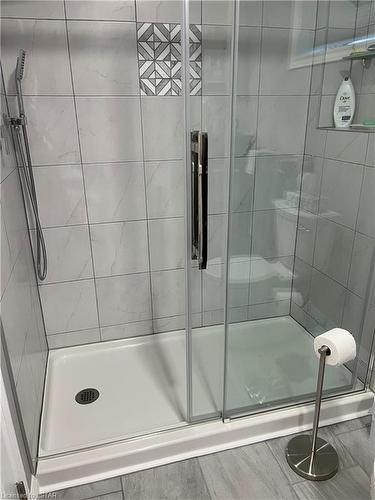 547 Malloy Road, Westmeath, ON - Indoor Photo Showing Bathroom