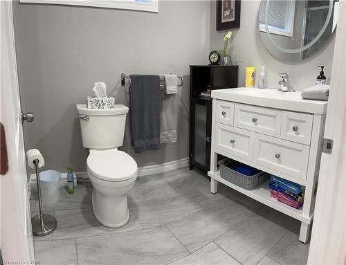 547 Malloy Road, Westmeath, ON - Indoor Photo Showing Bathroom
