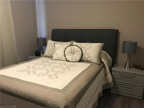 547 Malloy Road, Westmeath, ON - Indoor Photo Showing Bedroom