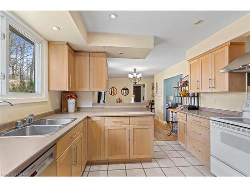 26 Sylvan Drive, Cambridge, ON - Indoor Photo Showing Kitchen With Double Sink