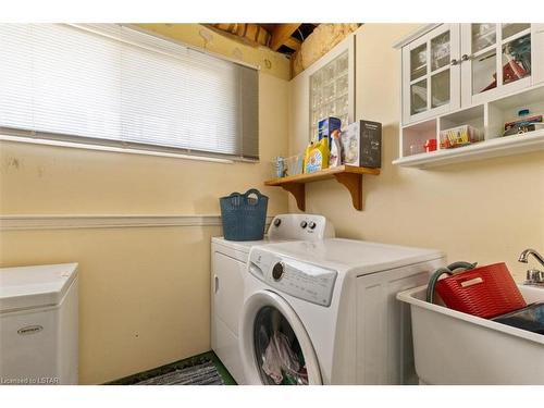 26 Sylvan Drive, Cambridge, ON - Indoor Photo Showing Laundry Room