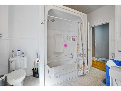 497 George Street, Woodstock, ON - Indoor Photo Showing Bathroom