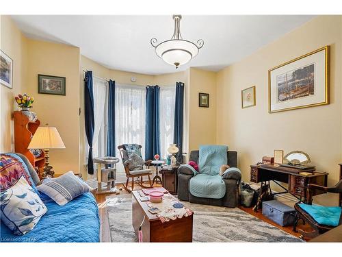 497 George Street, Woodstock, ON - Indoor Photo Showing Living Room
