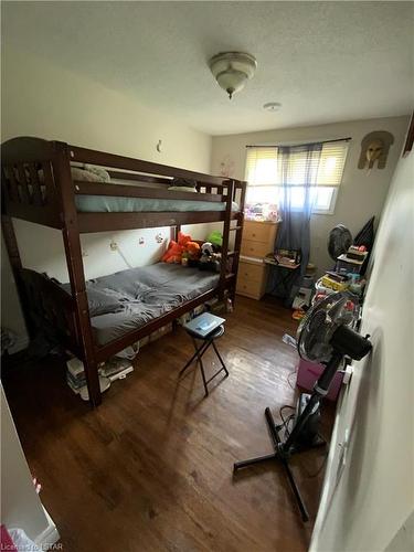 33-577 Third Street, London, ON - Indoor Photo Showing Bedroom