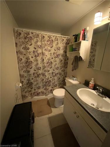 33-577 Third Street, London, ON - Indoor Photo Showing Bathroom