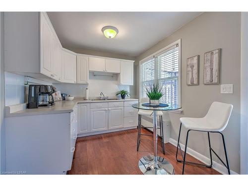 B-1273 Norman Avenue, London, ON - Indoor Photo Showing Kitchen