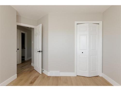 2 Eula White Place, London, ON - Indoor Photo Showing Other Room