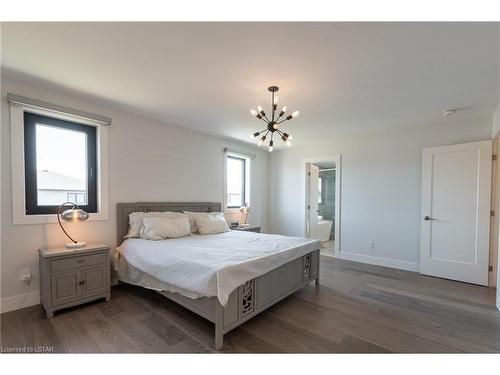 1269 Silverfox Drive, London, ON - Indoor Photo Showing Bedroom