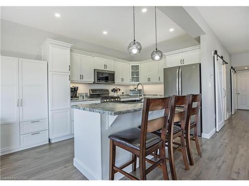 12 Baldwin Street, St. Thomas, ON - Indoor Photo Showing Kitchen With Upgraded Kitchen