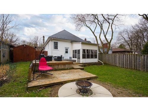 64 Elmwood Place, London, ON - Outdoor With Backyard
