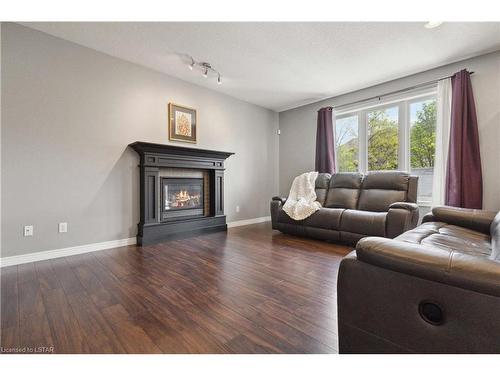 1750 Tigerlily Road, London, ON - Indoor Photo Showing Living Room With Fireplace