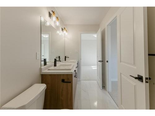 2 Spruce Crescent, Parkhill, ON - Indoor Photo Showing Bathroom