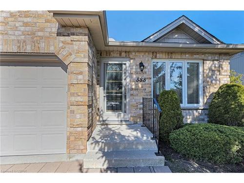 55-588 Thistlewood Drive, London, ON - Outdoor