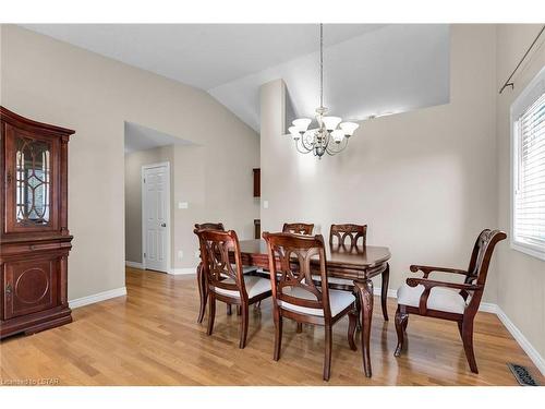 55-588 Thistlewood Drive, London, ON - Indoor Photo Showing Dining Room