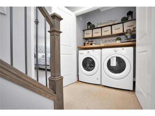 67-1061 Eagletrace Drive, London, ON - Indoor Photo Showing Laundry Room