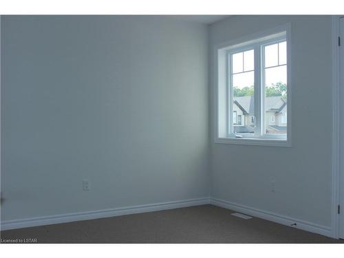 1476 Noah Bend, London, ON - Indoor Photo Showing Other Room