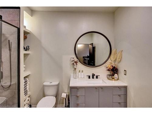 303-272 Dundas Street, London, ON - Indoor Photo Showing Bathroom