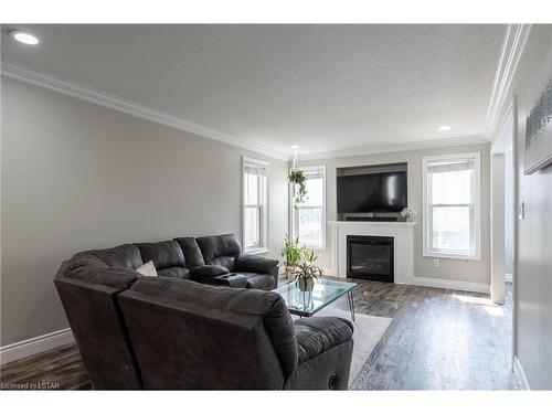 763 Garibaldi Avenue, London, ON - Indoor Photo Showing Living Room With Fireplace