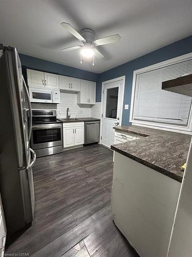137 Baffin Road, London, ON - Indoor Photo Showing Kitchen